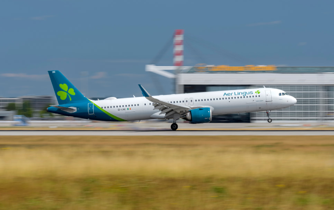 tui flight by6754 emergency landing
